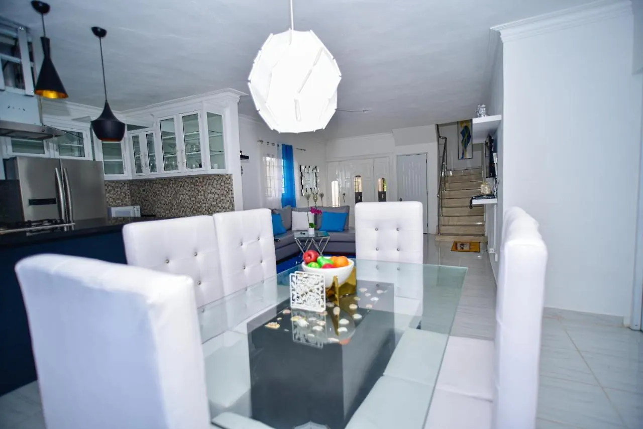 Acogedora Casa En Punta Cana Amueblada Villa